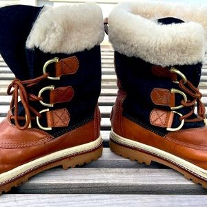 Slightly used Tory Burch Snow Boots. Beautiful! Size 10M